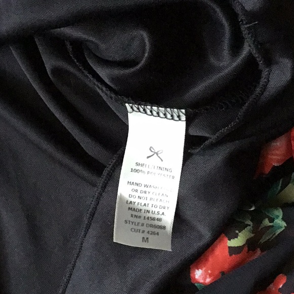 Spring dress - Picture 3 of 3